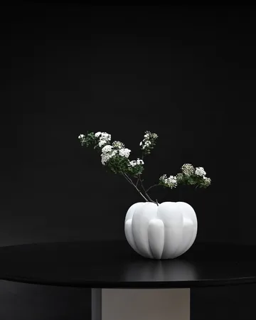 Bloom vas petit 22,5x24 cm - Bone white - 101 Copenhagen