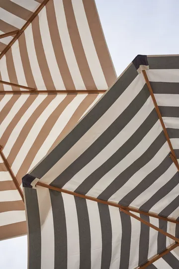 Hisshult parasoll Ø270 cm - Blue stripe-teak - 1898