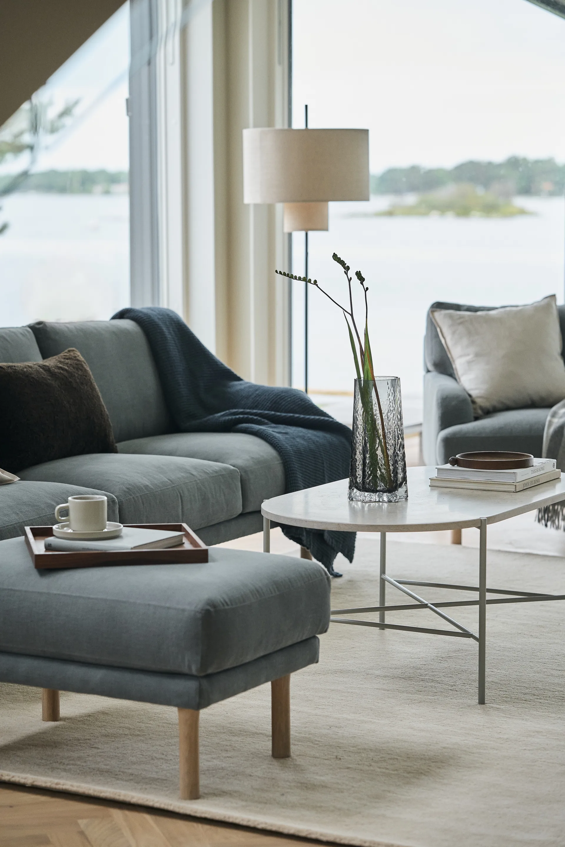 Lidnäs 3 sits soffa, Caleido Grey 1240-vitoljad ek, 3-sits 1898