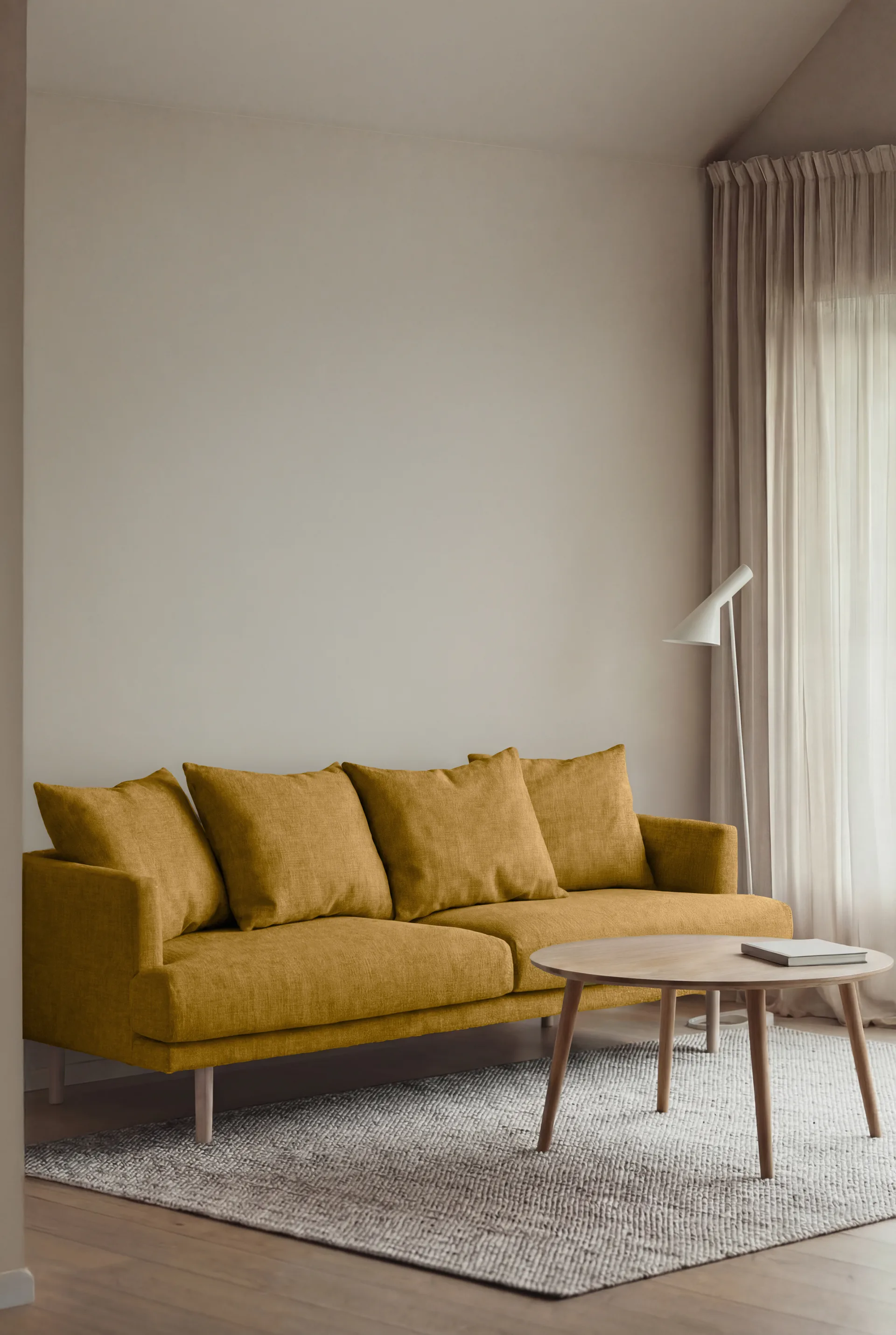 Sjövik soffa, Luiza Mustard 3972-vitoljad ek, 3-sits 1898