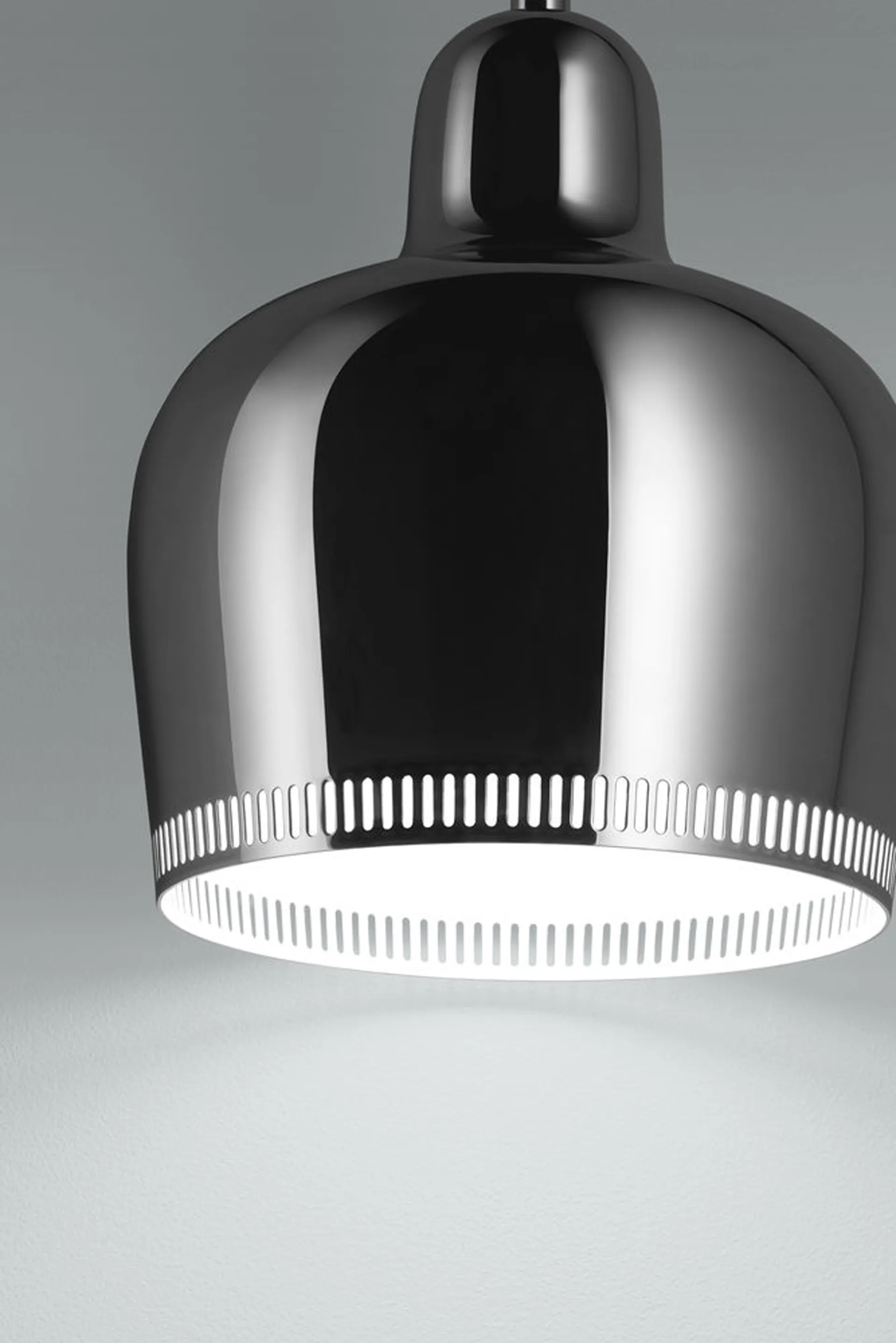 A330S Golden Bell pendel, Krom-Vit Artek