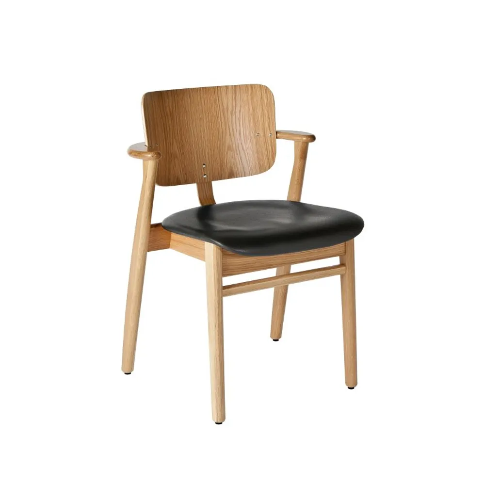 Domus stol, läder prestige svart, ekstativ Artek