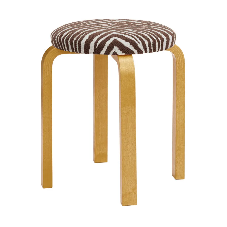 Stool E60 pall 4 st ben, Honungsbetsad björk-tyg Zebra brun Artek