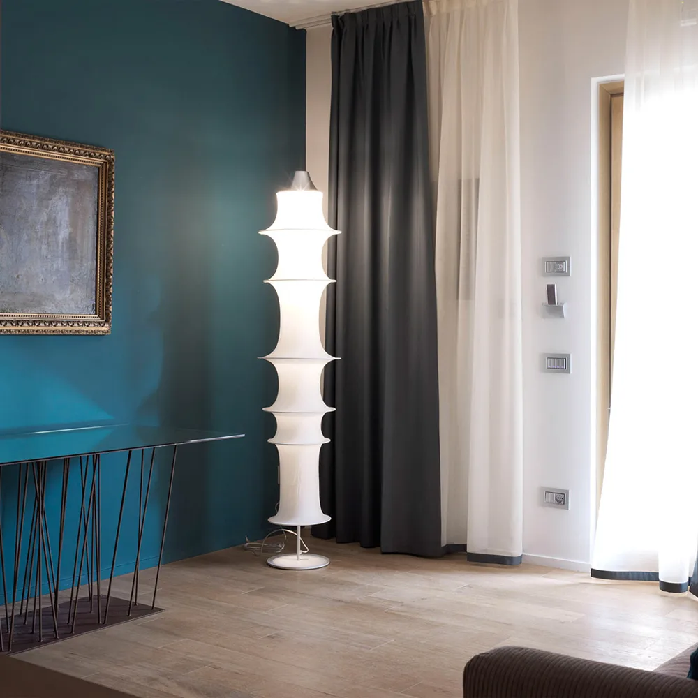 Falkland golvlampa - vit 195 cm Artemide