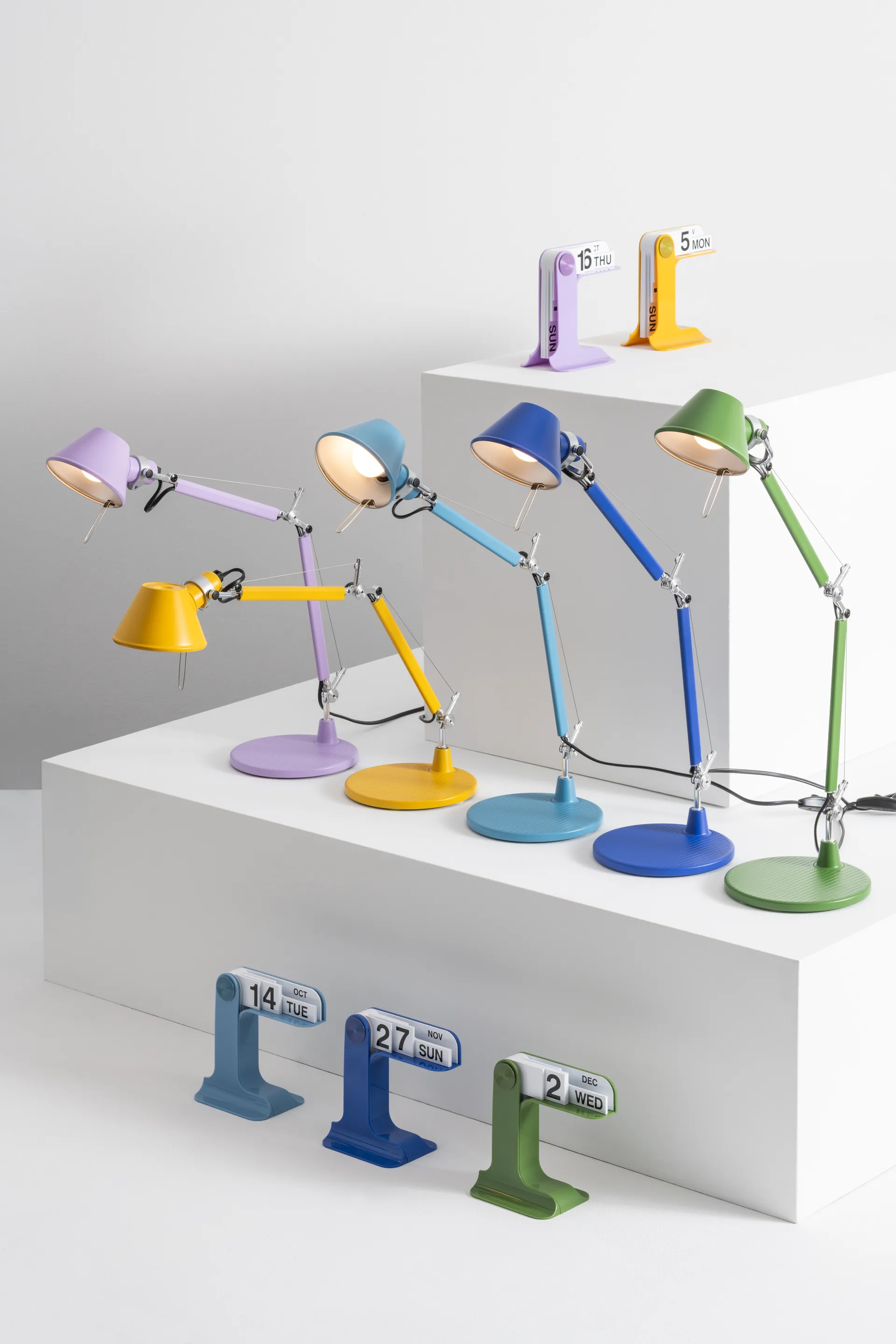 Timor evighetskalender, Light blue Artemide