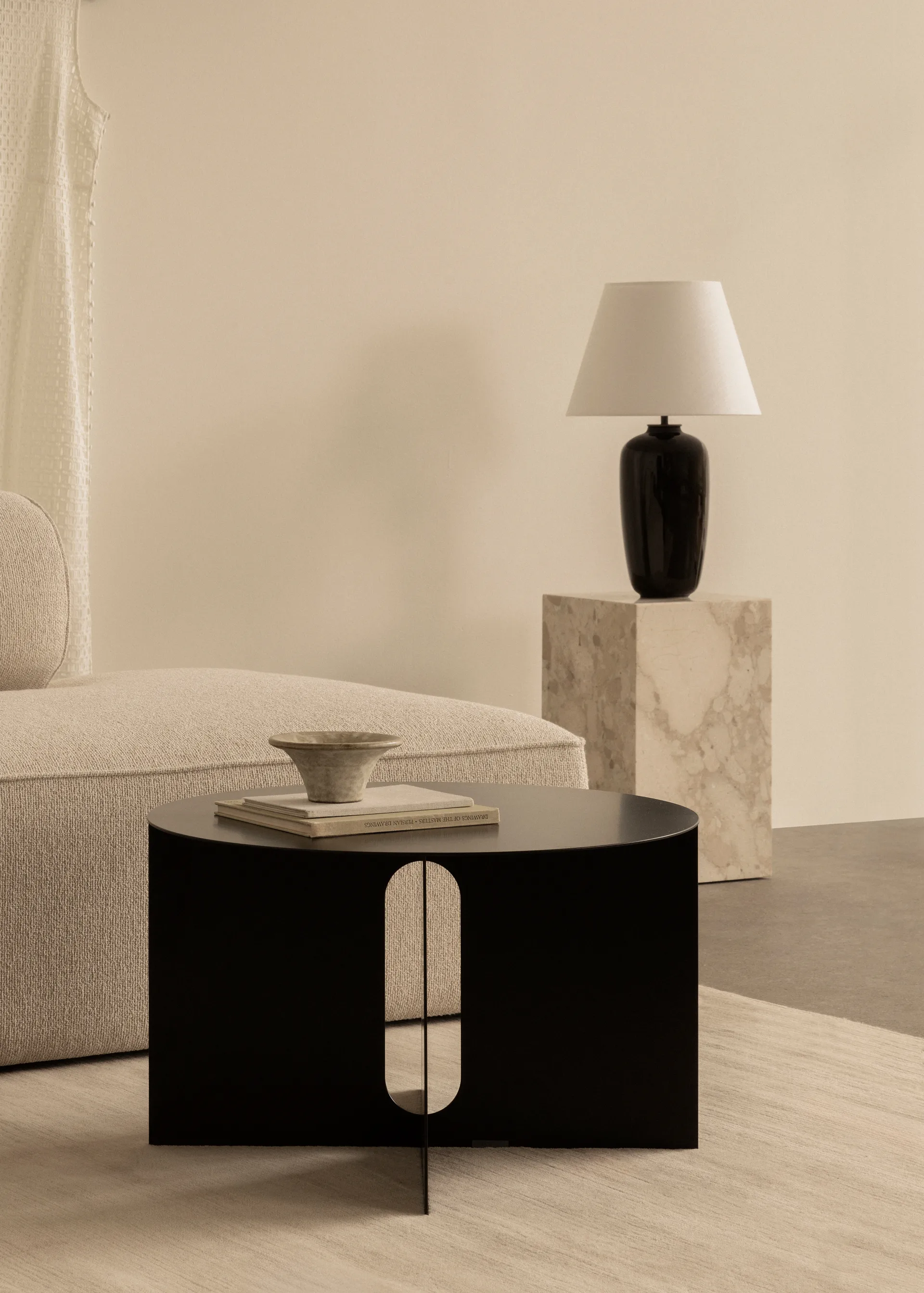 Androgyne sidobord Ø63 cm, Black Audo Copenhagen
