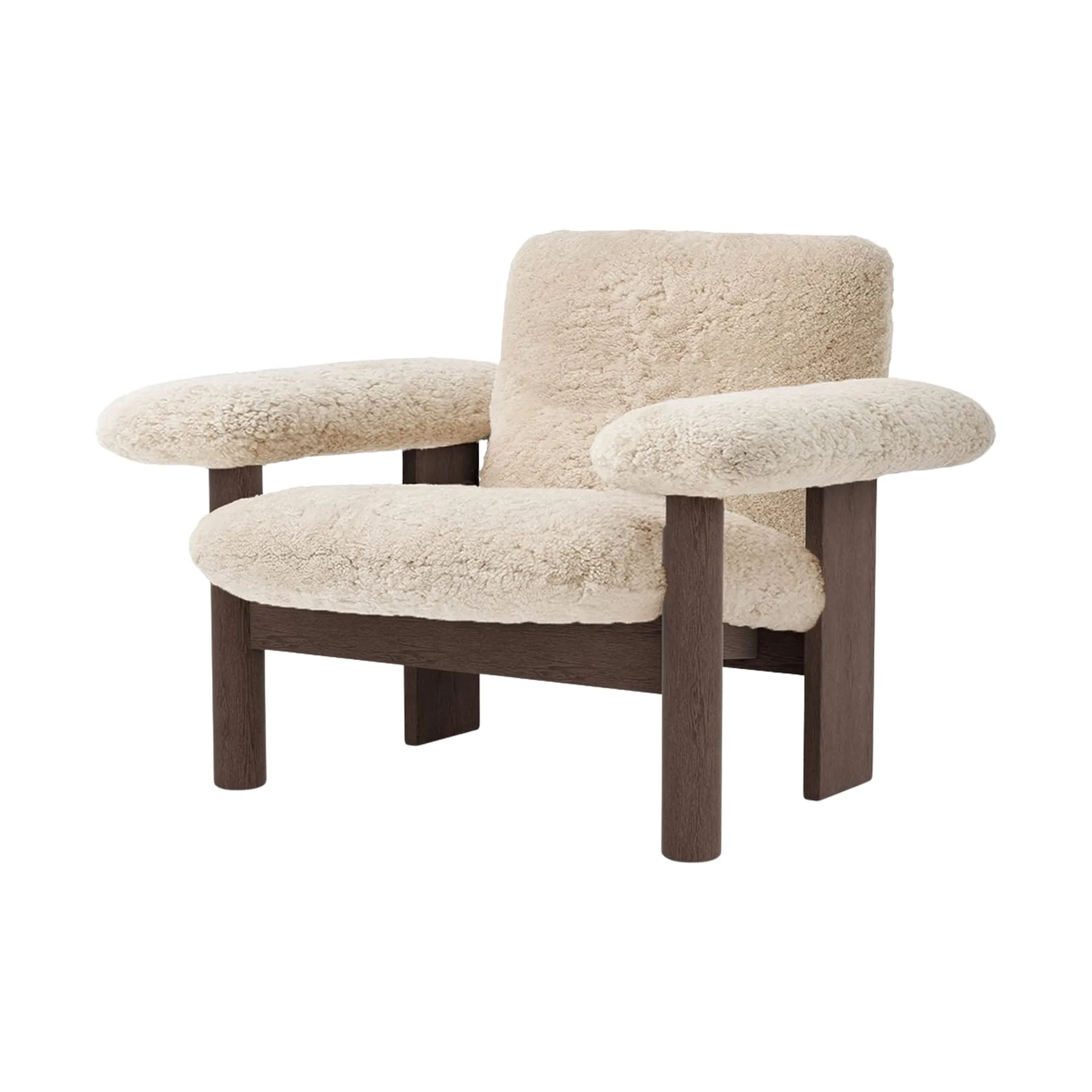 Brasilia fåtölj low back, Dark oak-Nature sheepskin curly Audo Copenhagen