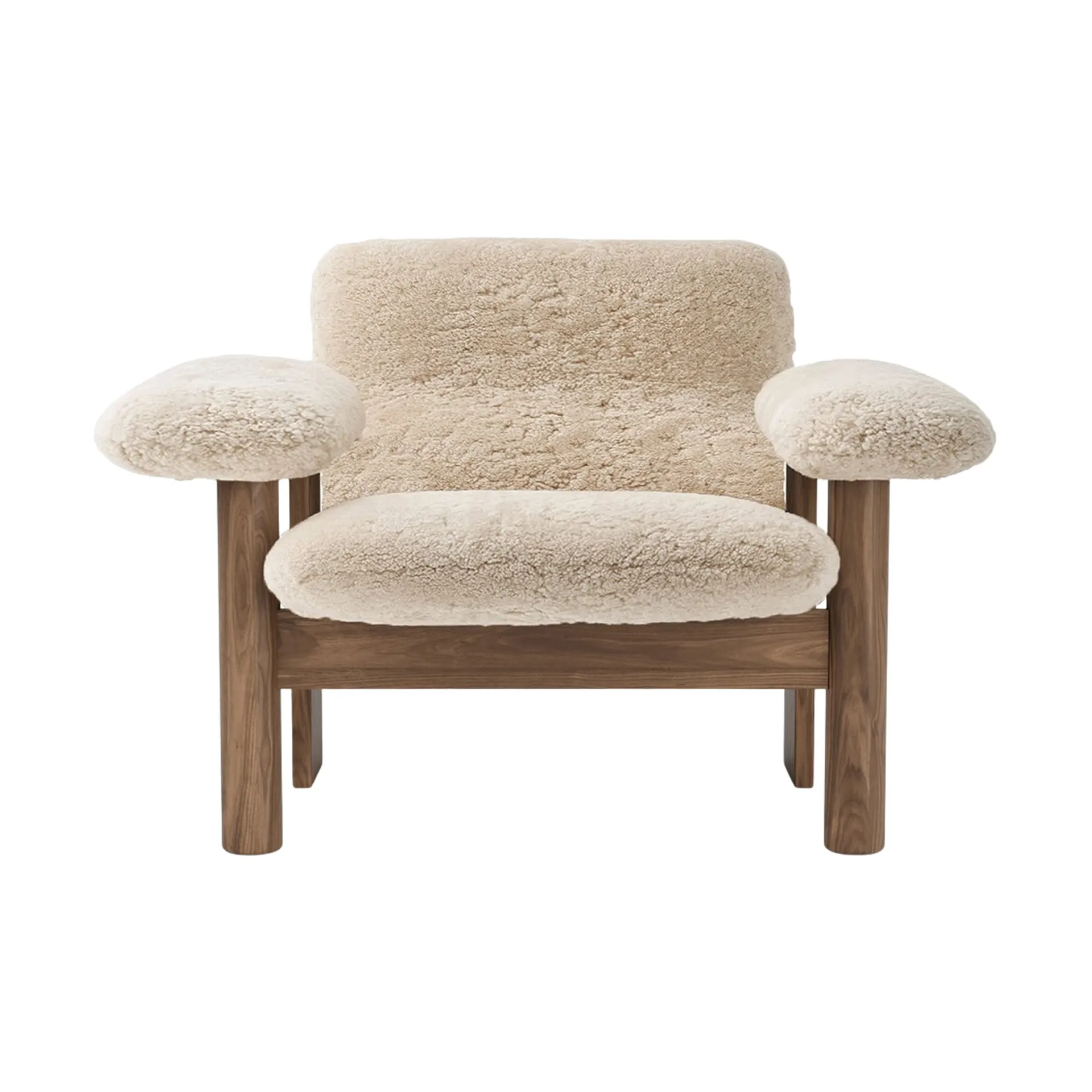 Brasilia fåtölj low back, Walnut-Nature sheepskin curly Audo Copenhagen