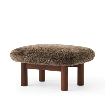 Brasilia fotpall - Fårskinn root brun-valnöt - Audo Copenhagen