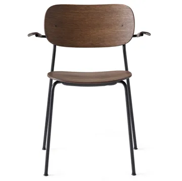Co Chair matstol med armstöd - Mörkbetsad ek - Audo Copenhagen