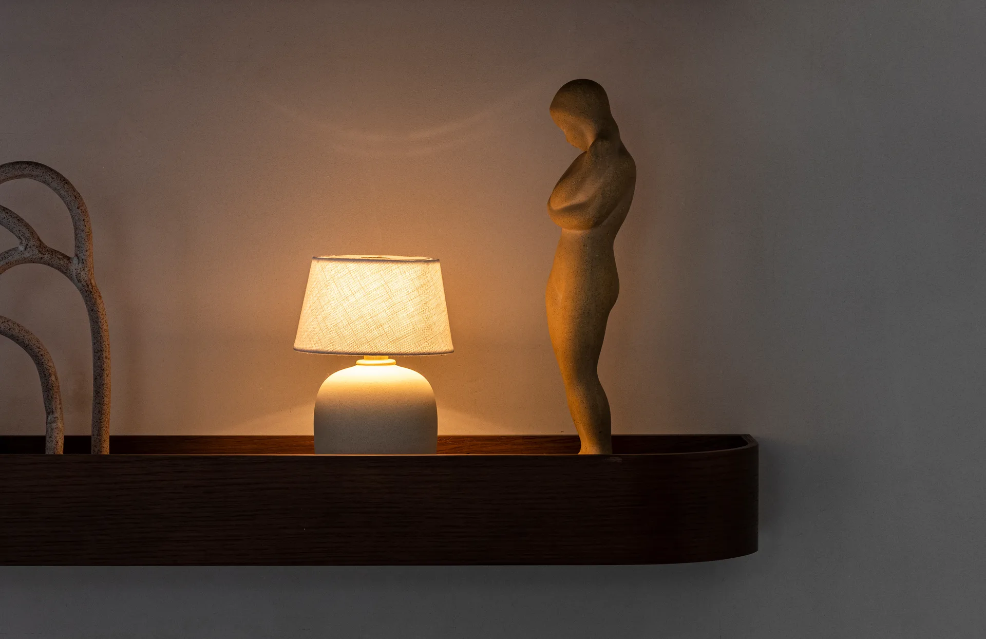 Epoch hylla 79 cm, Mörkbetsad ek Audo Copenhagen