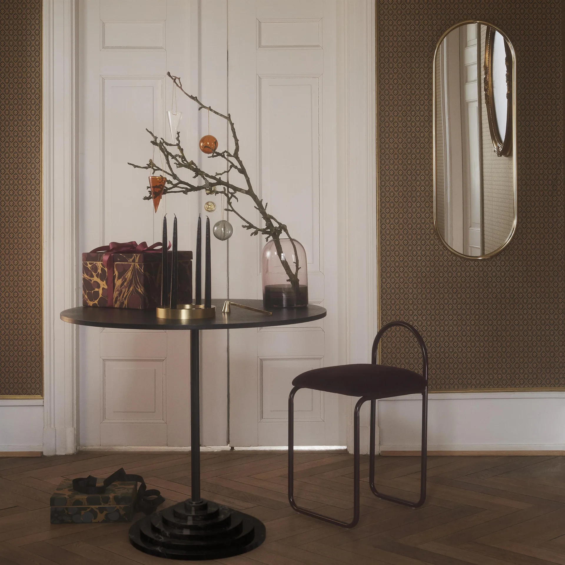 Angui spegel oval 108 cm, guld AYTM