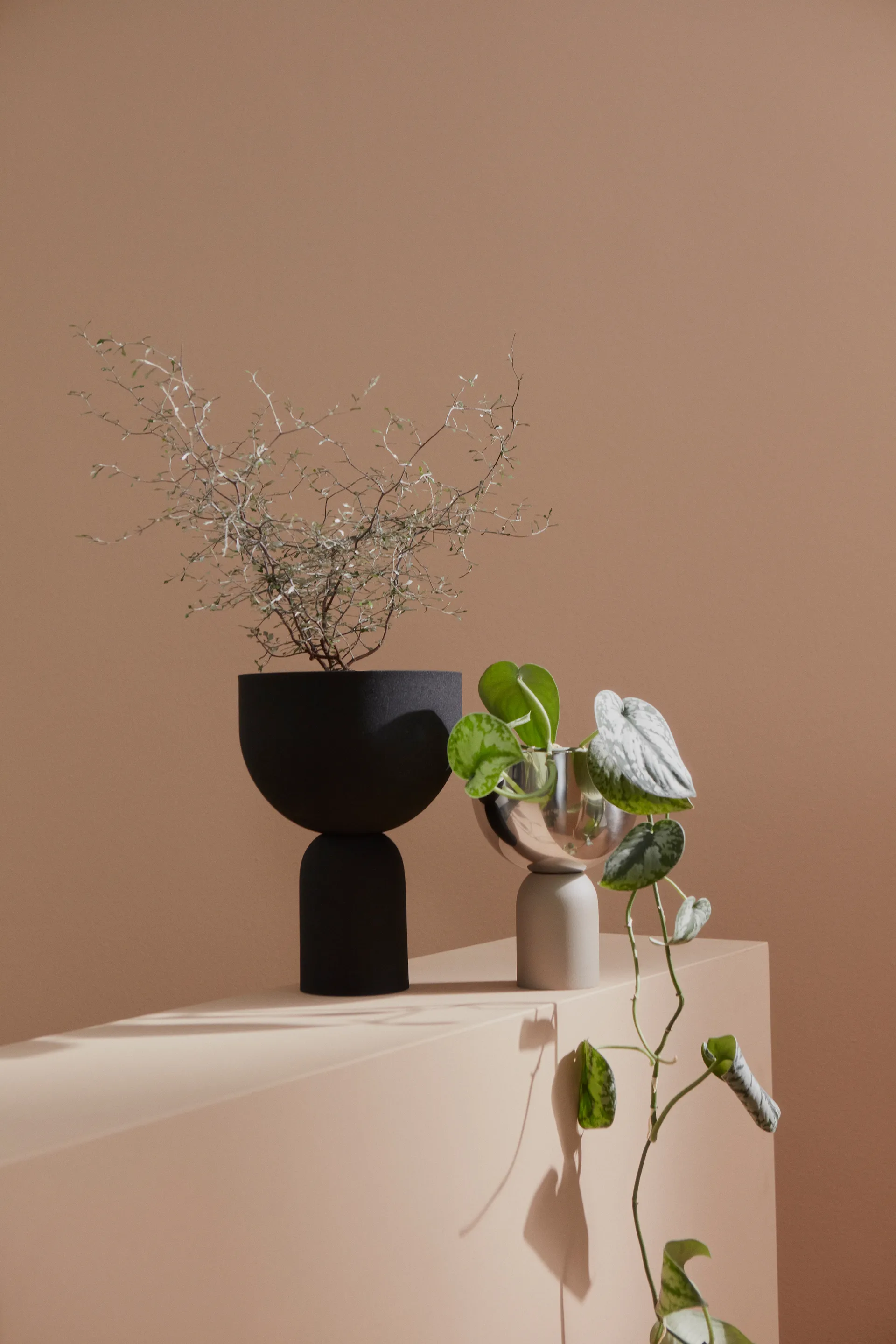 Torus kruka Ø22 cm, Black-black AYTM