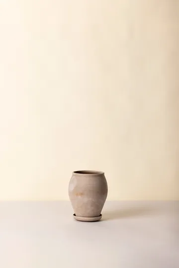 Delphi kruka med fat 2 delar - Grey, Ø22 cm, tall - Bergs Potter