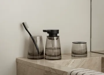 Ava tandborstmugg - Black - blomus