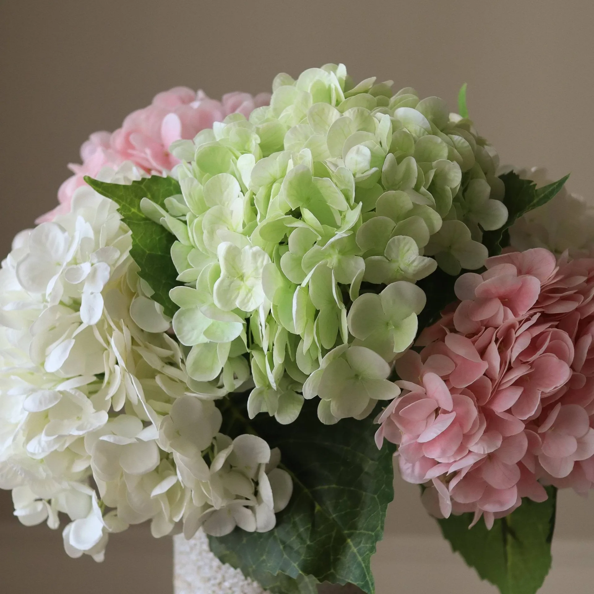 Hortensia konstgjord bukett, Rosa-vit-grön, 7 st Botané