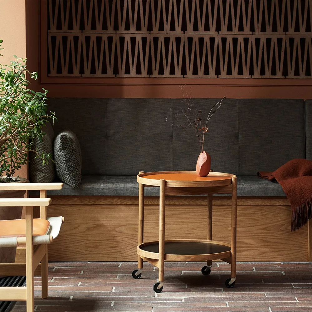 Bølling Tray Table model 50 rullbord, stone, oljat bokstativ Brdr. Krüger