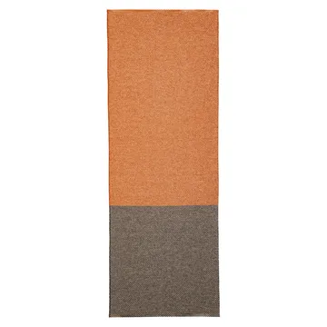 Moor matta mud (svart-terrakotta) - 70x200 cm - Brita Sweden