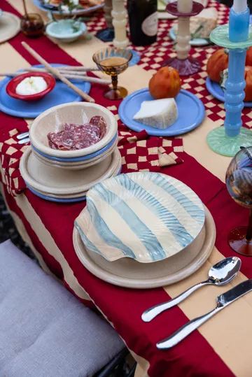 Armona stripe tallrik 23,5x23,5 cm - Ljusblå-vit - Byon