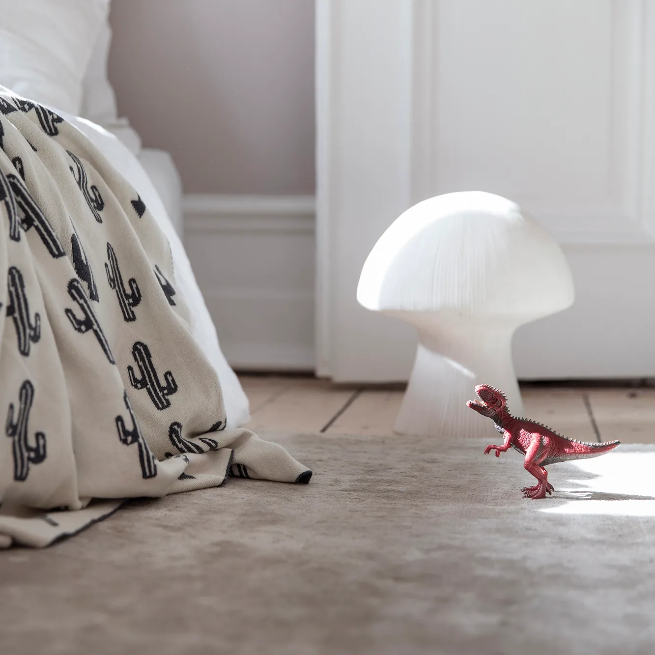 Byon Mushroom bordslampa, Vit Byon