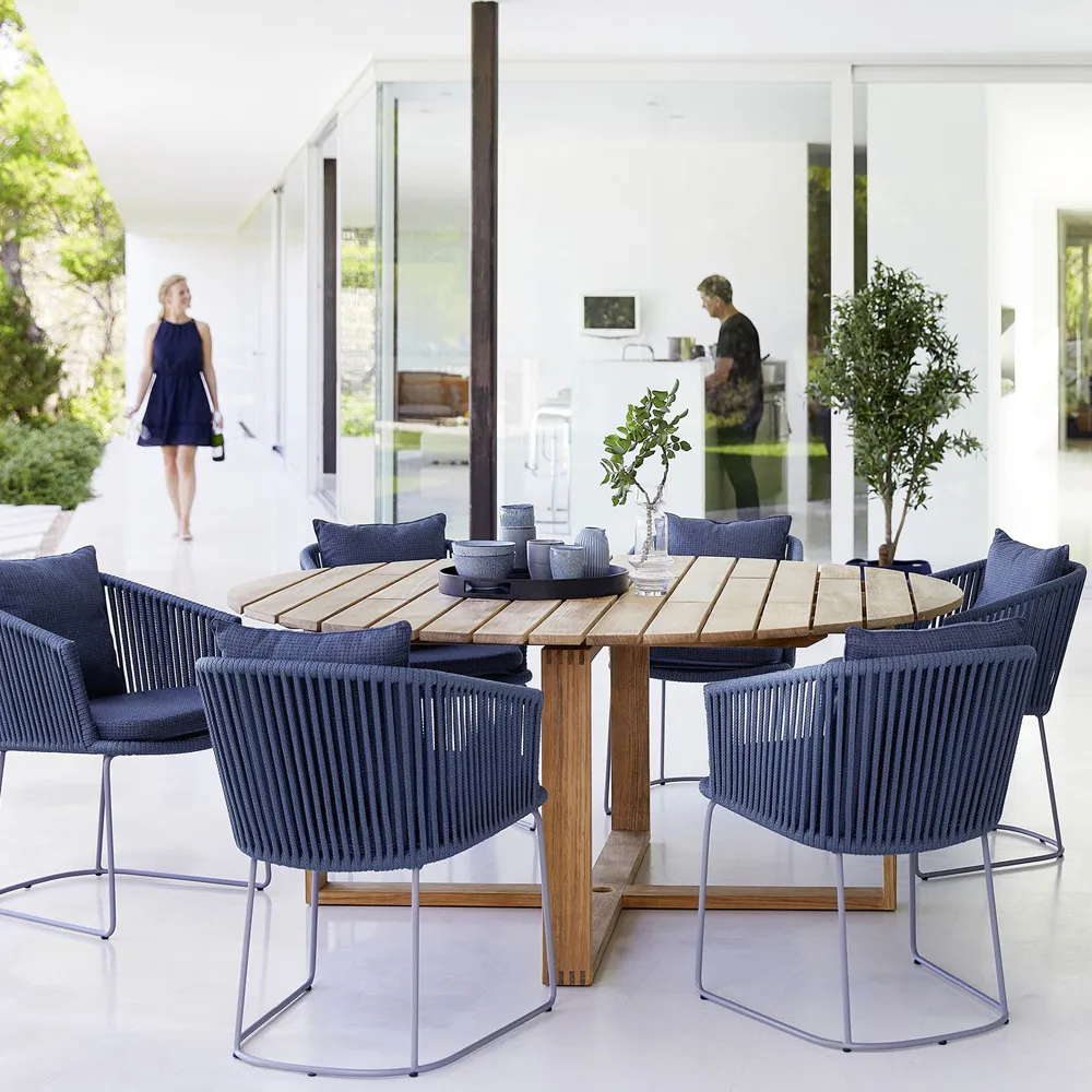 Endless matbord runt teak, Ø130 cm Cane-line