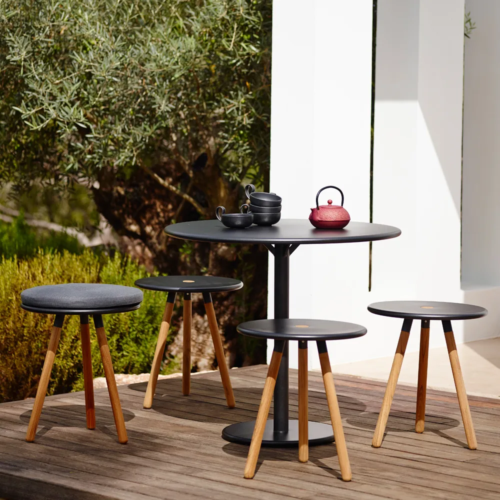 Go cafébord Ø80 cm, Lava grey-lava grey Cane-line