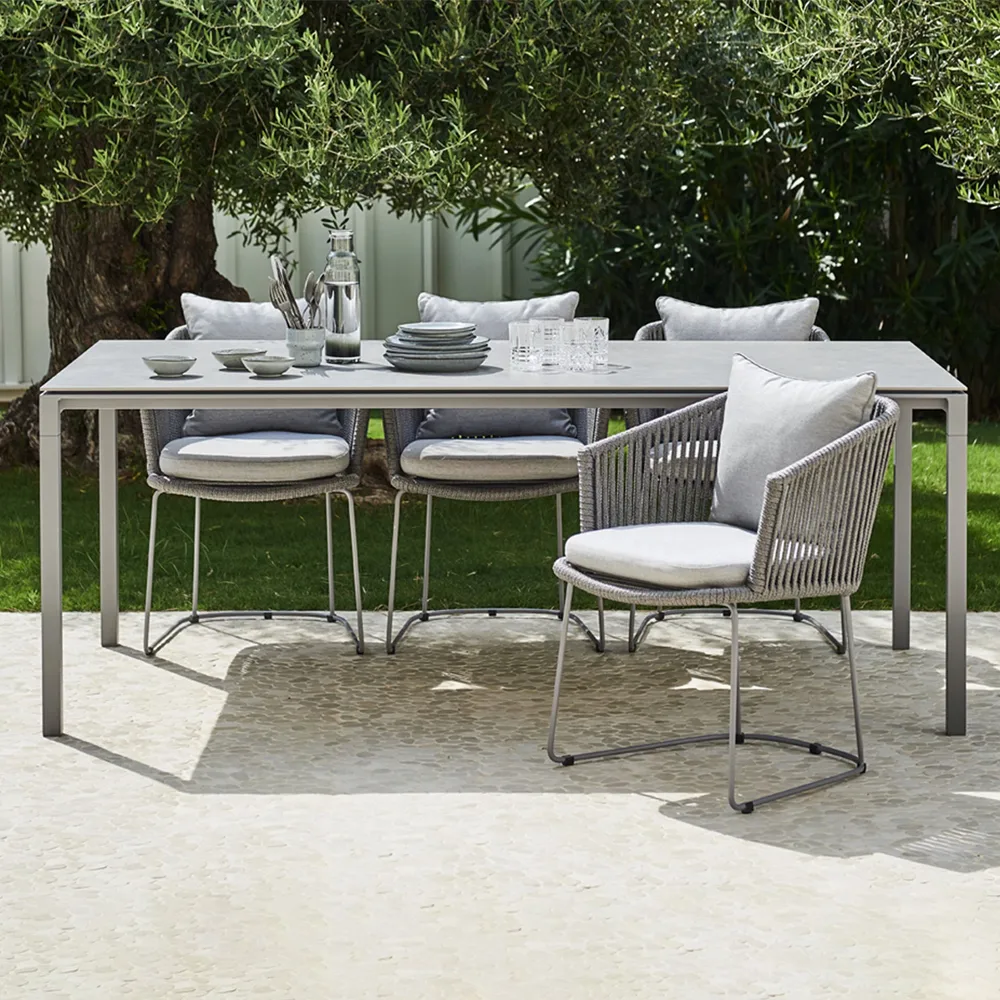 Pure matbord, Basalt grey-lava grey 100x100 cm Cane-line
