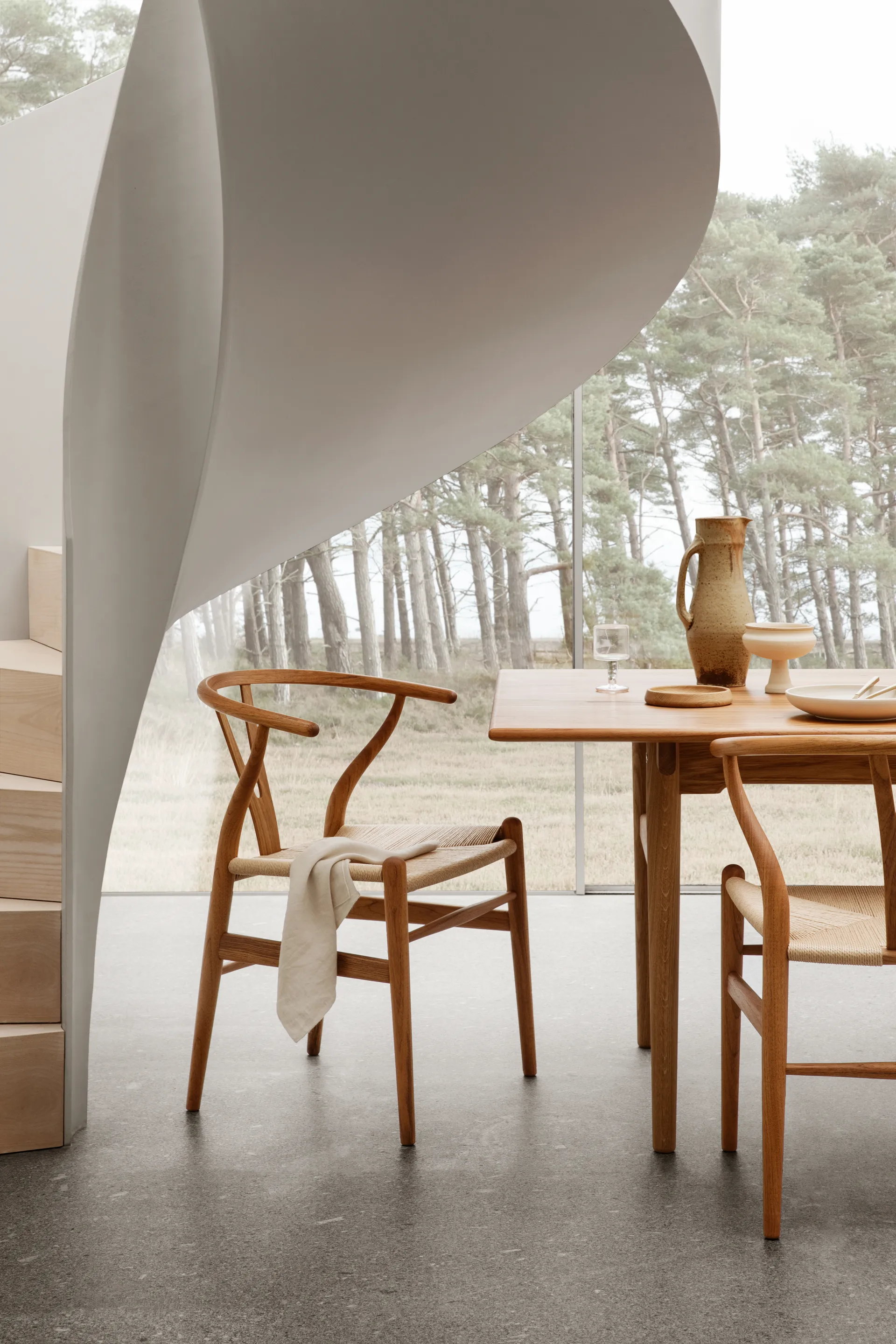CH24 Y-stol, Oljad teak-naturflätad Carl Hansen & Søn