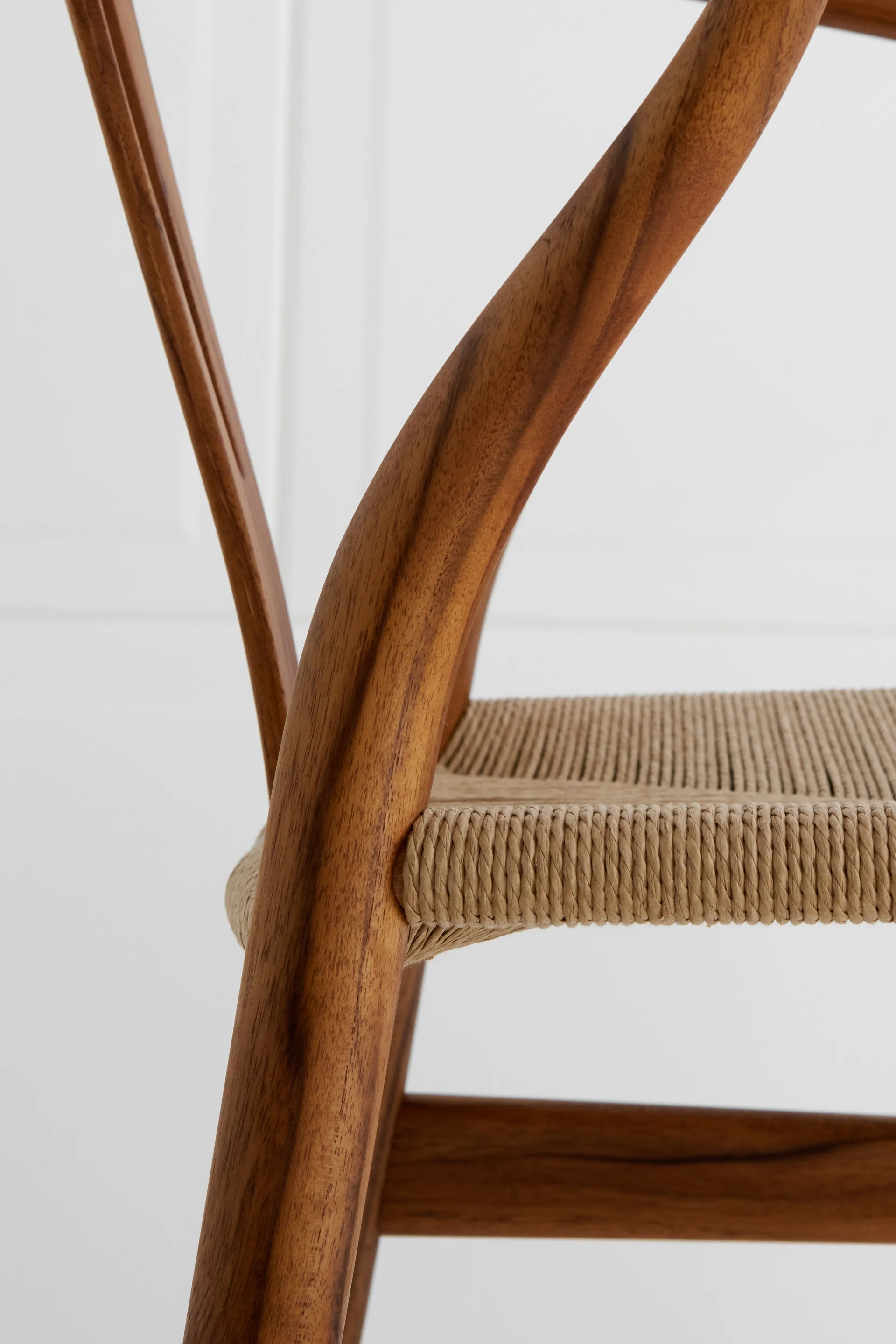 CH24 Y-stol, Oljad teak-naturflätad Carl Hansen & Søn