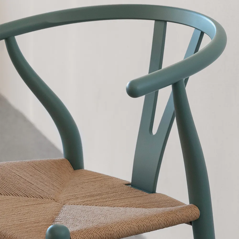 CH24 Y-stol Soft Crawford Wegner, Pewter-naturflätad Carl Hansen & Søn