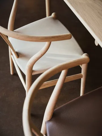CH24P Y-stol - Läder Terra 20364-såpad ek - Carl Hansen & Søn