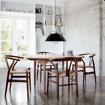 CH337 matbord utdragbart med plats för 2 ilägg - Vitoljad ek - Carl Hansen & Søn