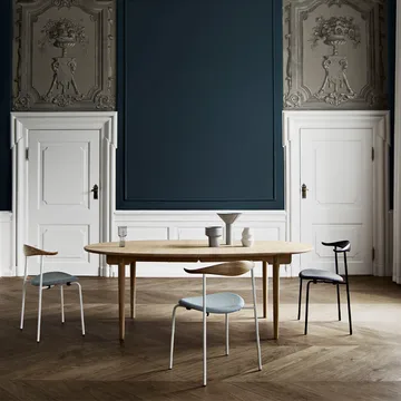 CH338 matbord med plats för 2 ilägg - Oljad valnöt - Carl Hansen & Søn
