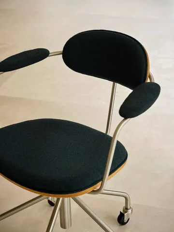 CH621 Swivel Chair - Tyg Vidar 1062 grön-oljad ek - Carl Hansen & Søn