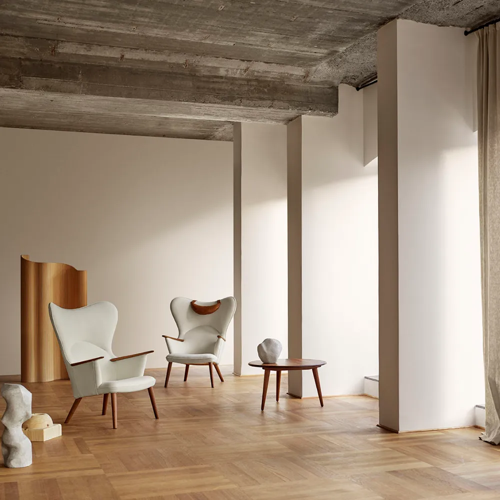CH78 Mama Bear fåtölj, Fiord 151 tyg-såpad ek Carl Hansen & Søn