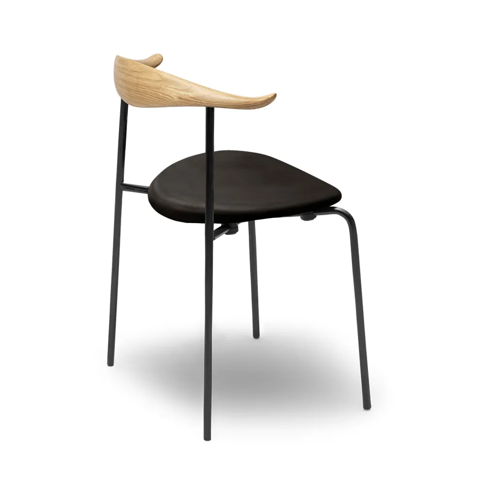 CH88P stol, Thor 301-oljad ek-svart stativ Carl Hansen & Søn