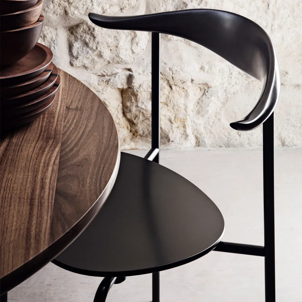 CH88T stol, Svartlackad ek-rostfritt stål Carl Hansen & Søn