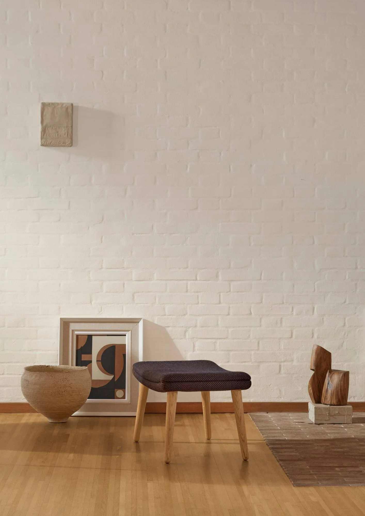 ND550F fotpall, Tyg Sisu 0785 blå-oljad ek Carl Hansen & Søn