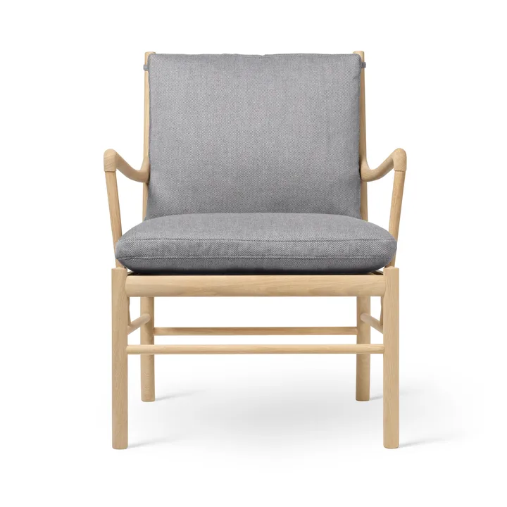 OW149 Colonial chair fåtölj - Re-wool 0108-såpad ek - Carl Hansen & Søn