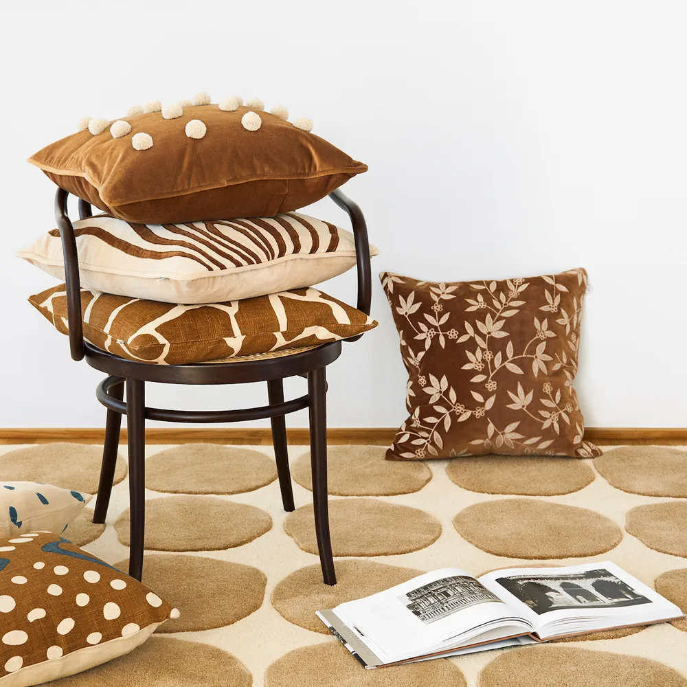 Dots matta, light khaki/light beige, 180x270 cm Chhatwal & Jonsson