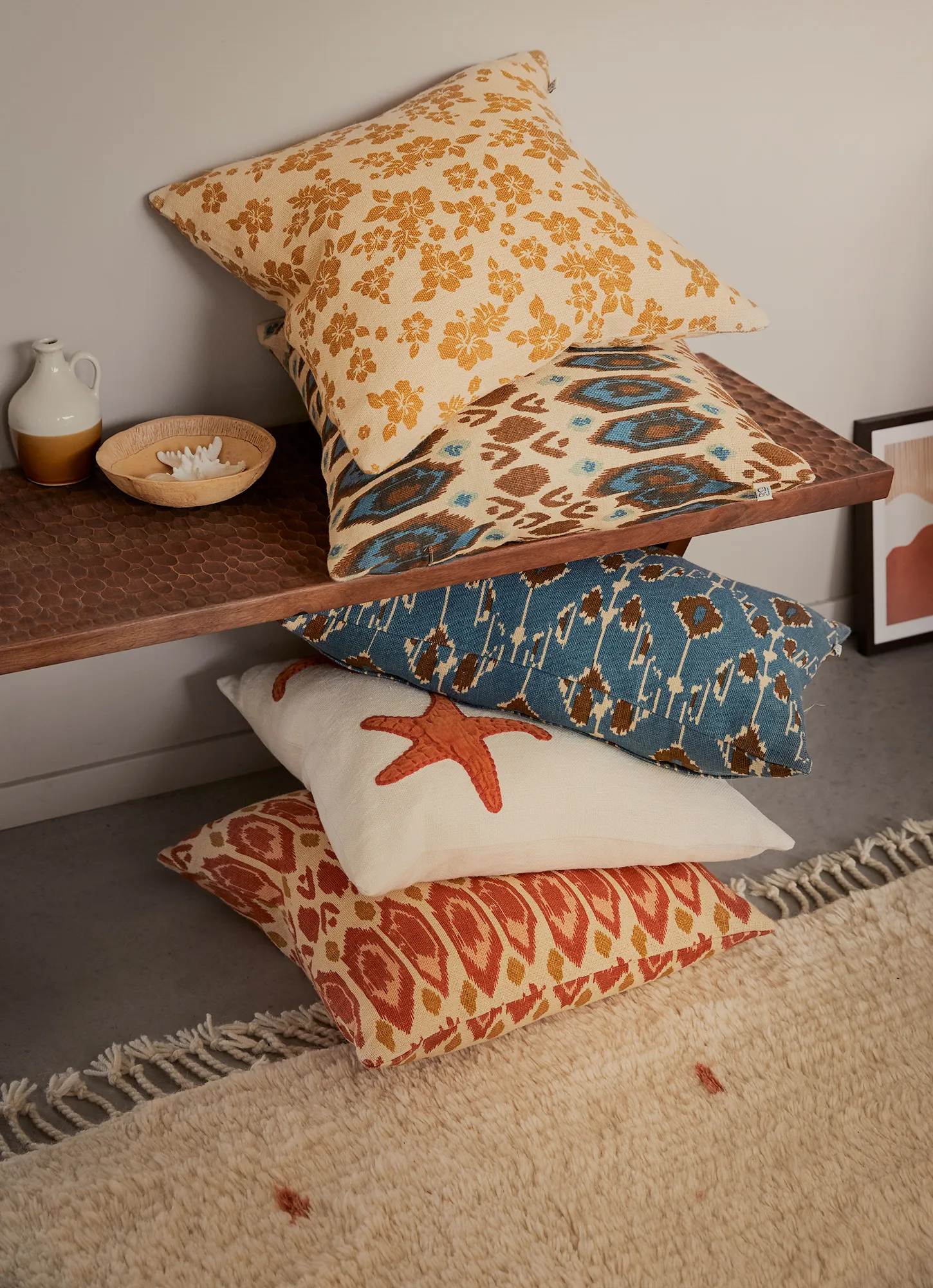Ikat Goa kuddfodral 60x40 cm, Heaven blue-taupe Chhatwal & Jonsson