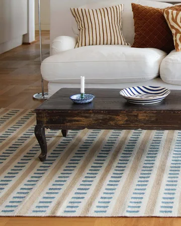 Ladakh ullmatta - Off white-l. beige-heaven blue, 230x320 cm - Chhatwal & Jonsson