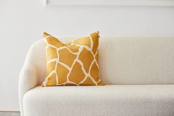 Nadi kuddfodral 50x50 cm - Spicy yellow-light beige - Chhatwal & Jonsson