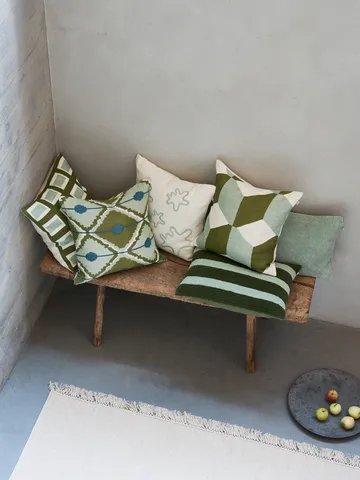 Nanda matta - Off white, 170x240 cm - Chhatwal & Jonsson