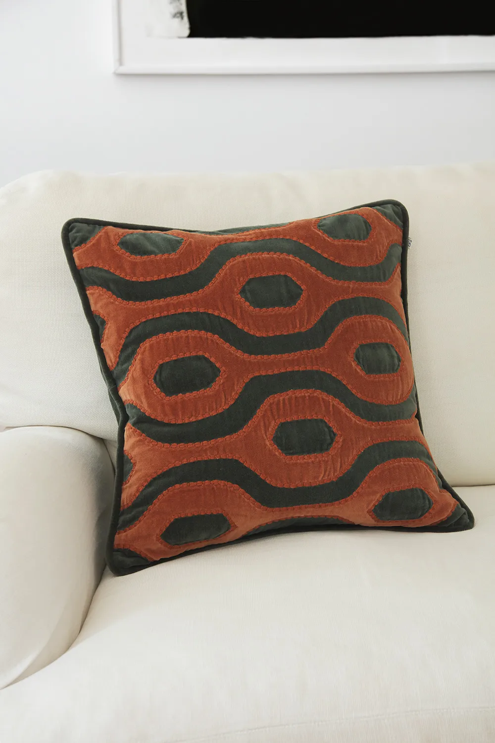 Varanasi kuddfodral 50x50 cm, Forest green-terracotta Chhatwal & Jonsson