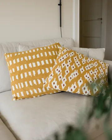 Ikat Diamond kuddfodral 50x50 cm - Yellow - Classic Collection
