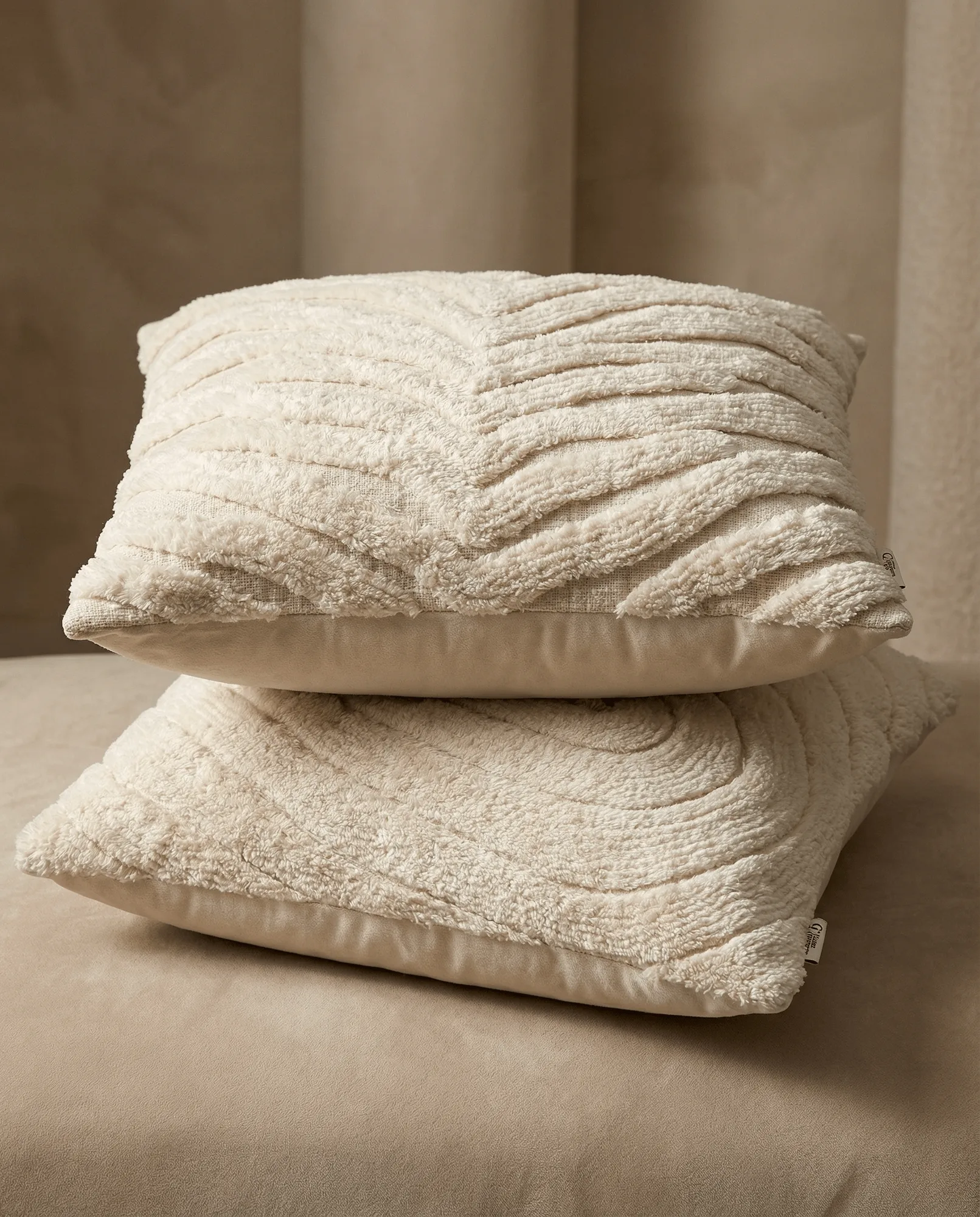 Zebra Tuft kuddfodral, Off white, 50x50 cm Classic Collection