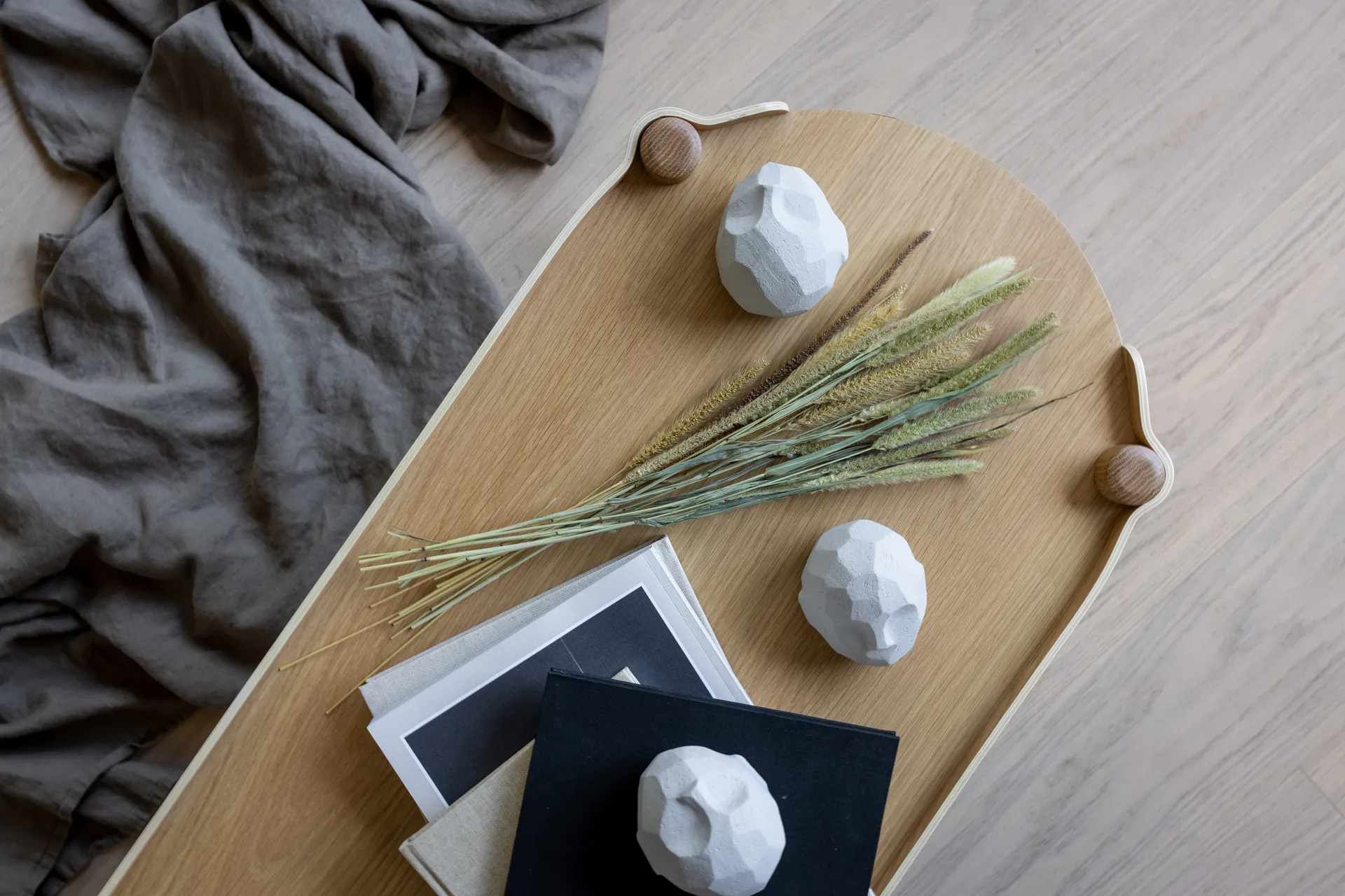 Pebble heads sculpture 3-pack, Limestone Cooee Design