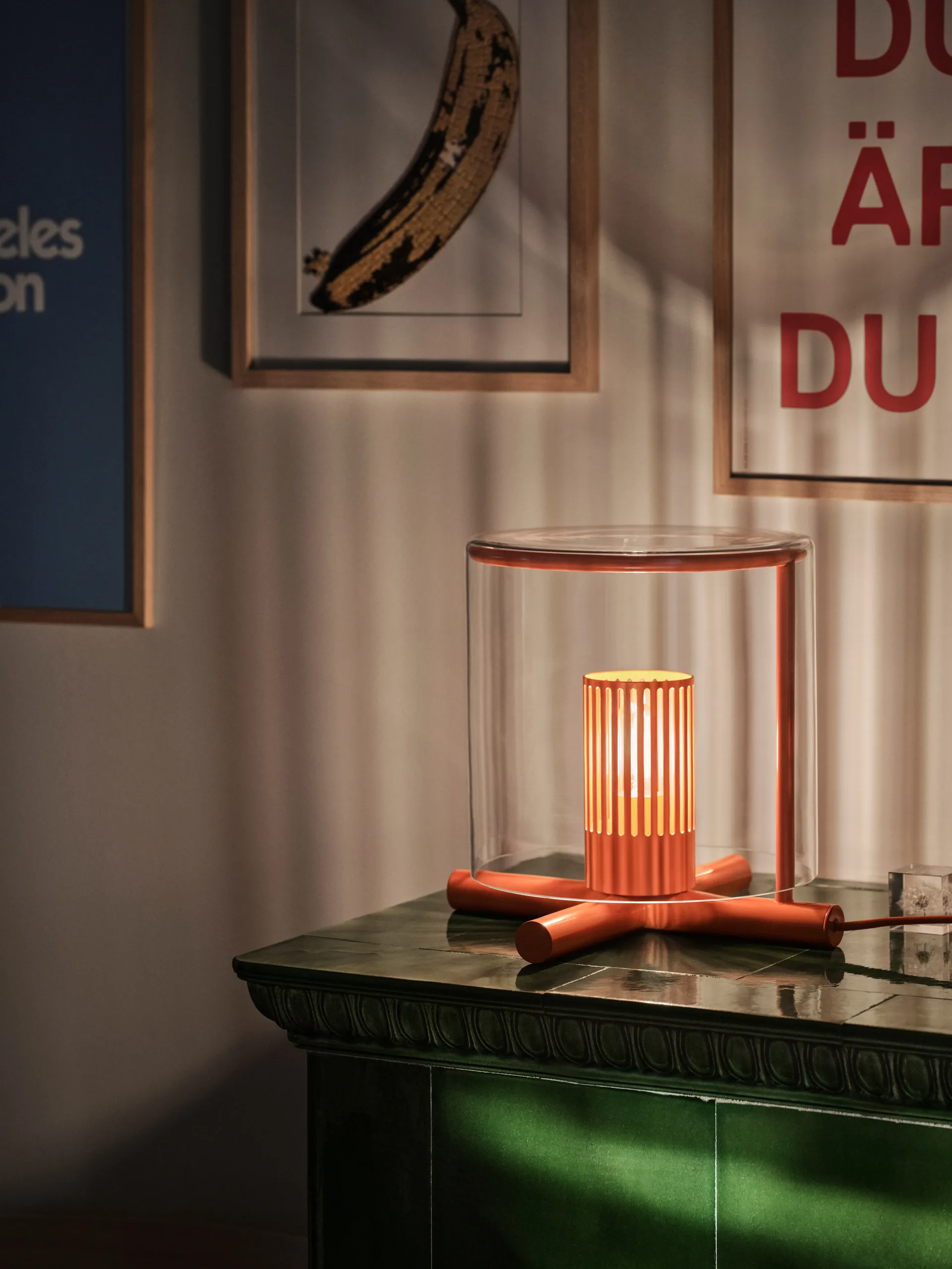 Fire Place bordslampa, Red Design House Stockholm