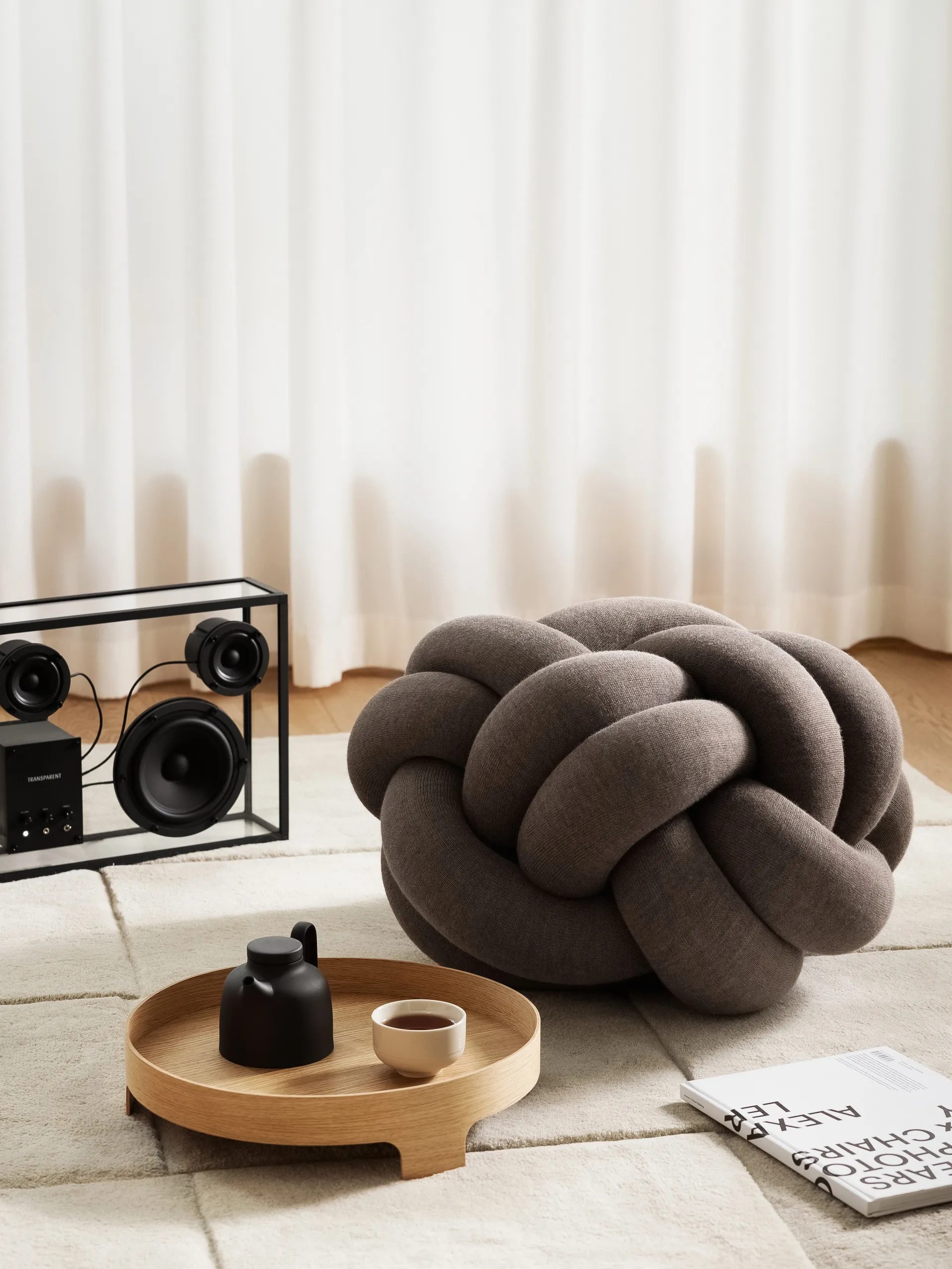 Knot kudde M, Brown Design House Stockholm